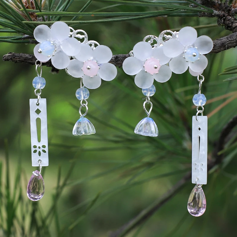 

Chinese children's pocket clip small flower hairpin tassel side clip girl temperament embellishment step tassel accessories