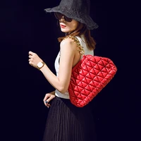 2022 popular ladies solid color pu leather ruched cloud purse crossbody chain bag women handbag