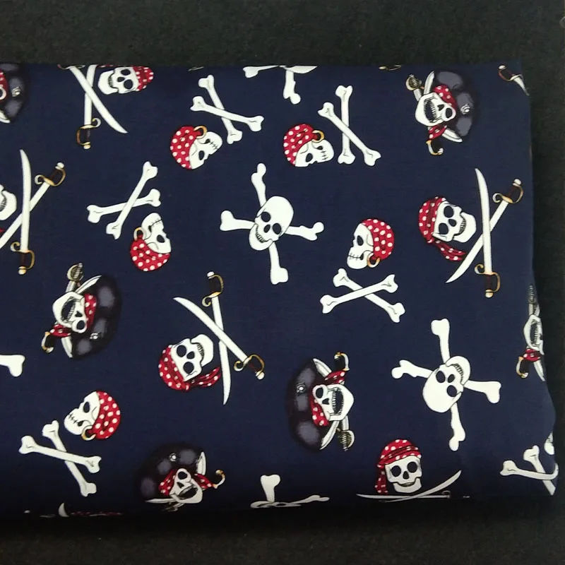 Винтажный бренд темно-синий череп пират и меч печатный хлопок спандекс ткань 48x120