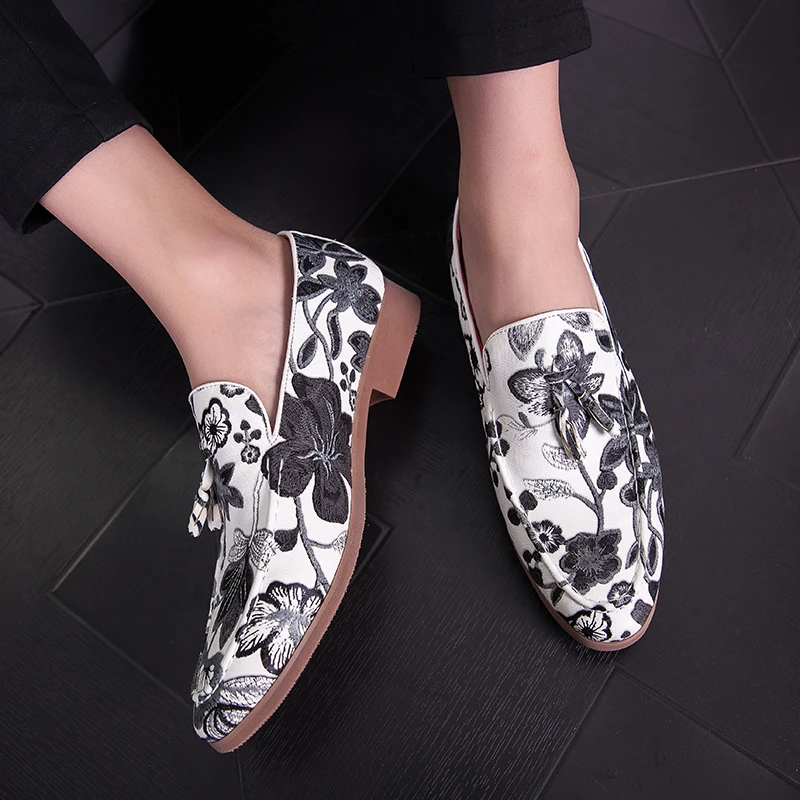 

Fashion club Party Shoes outdoor Handmade Men Loafers breathable slip on Men Dress Shoes Men's Fats moccasins big size 47