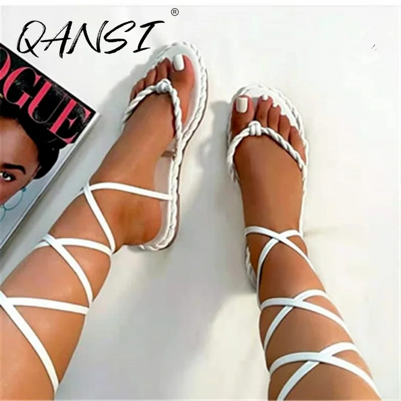 

Summer Flat Women's Flip Flops Sandals Fashion Weave Twist Thin Belt Women Sandals Round Toe Cross Straps Sandals for Women 2021