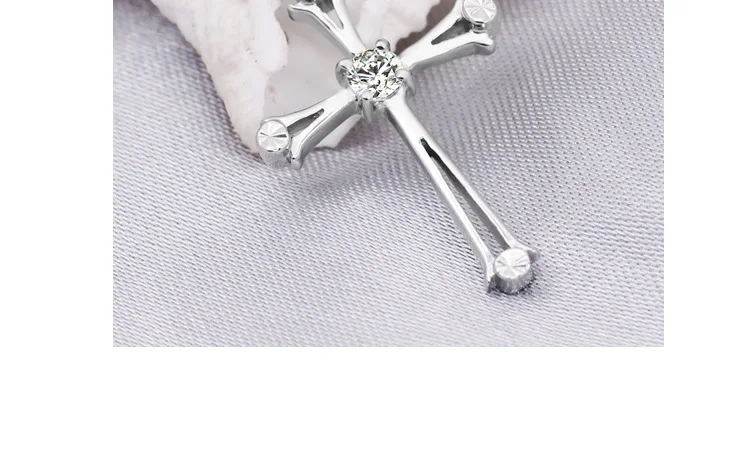 

High-end Fashion Trend Christian Jesus Cross Pendant Necklace Accessories Clavicle Chain