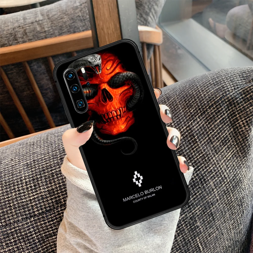 

Italy luxury brand snake wings Phone Case For Huawei P Mate 10 20 30 40 Lite Pro smart Z 2019 nova 5t black Coque Pretty Bumper