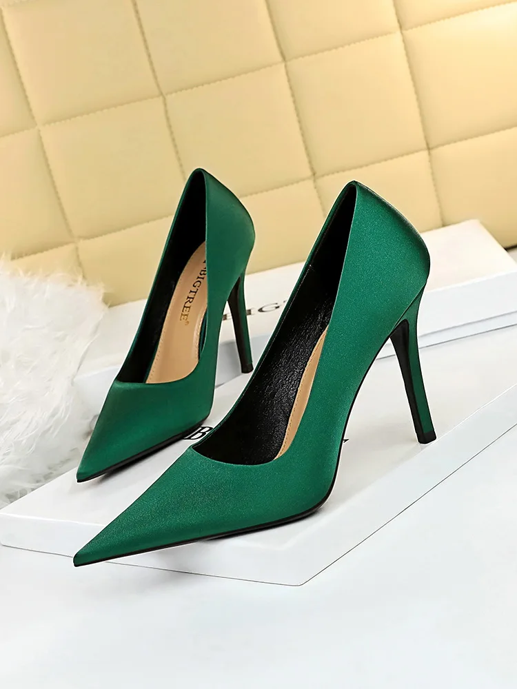 

Spring women's Single Shoes Fashion Satin Simple Ultra High Heel Thin Heel Shallow Mouth Pointed Sexy Nightclub Slimming
