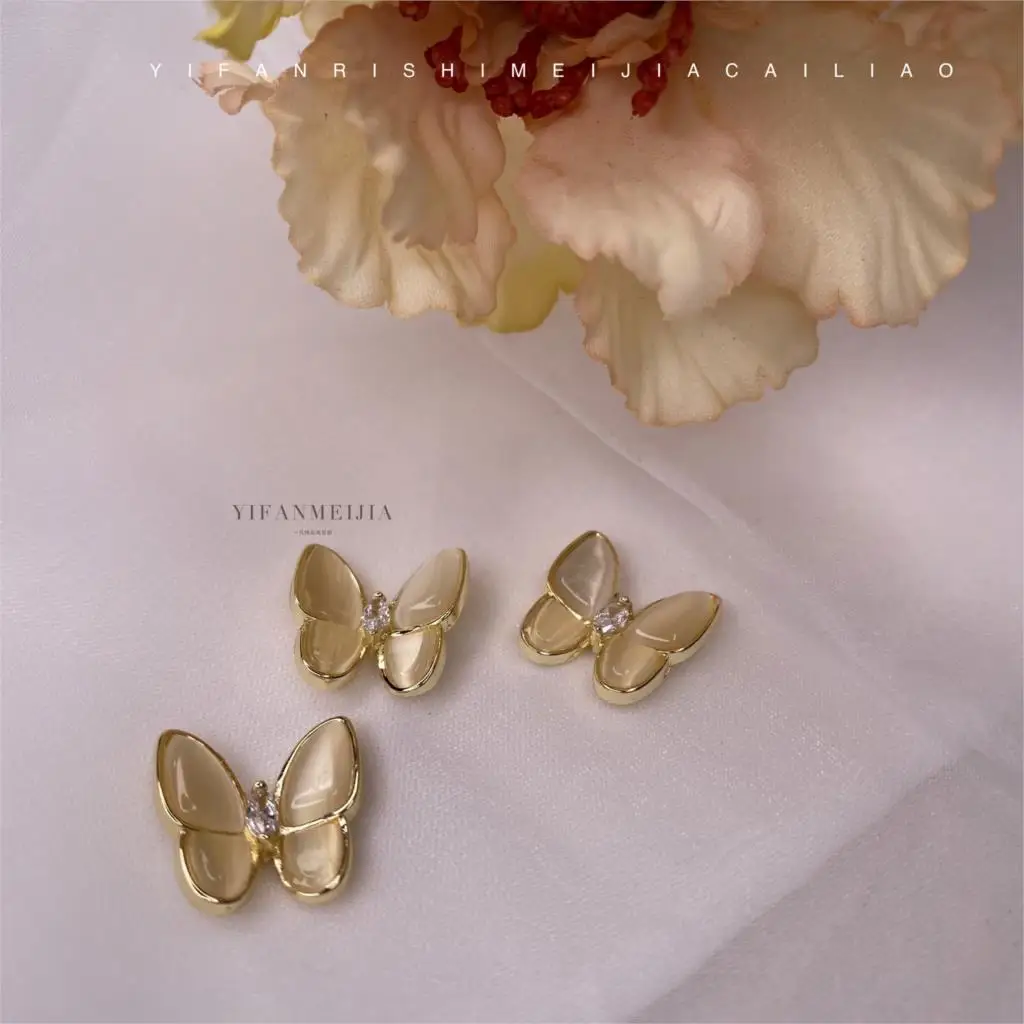 

10pcs/lot Nail Art Zirconium Gold Net Red Butterfly Shell Cat's Eye Jewelry Three-dimensional Butterfly Nail Decoration