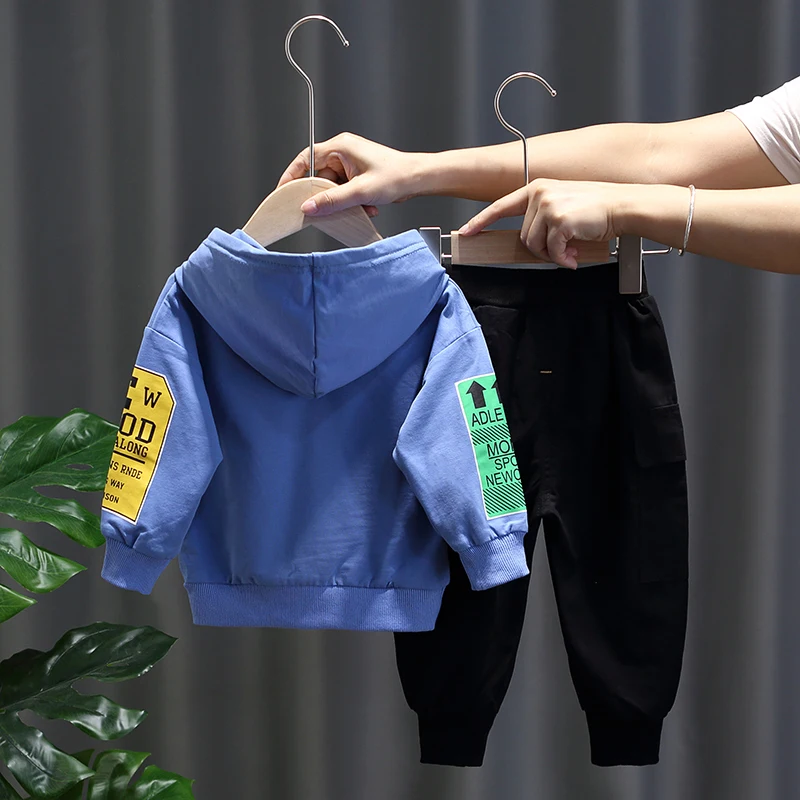 Осенние детские костюмы для маленьких мальчиков и девочек толстовки с капюшоном