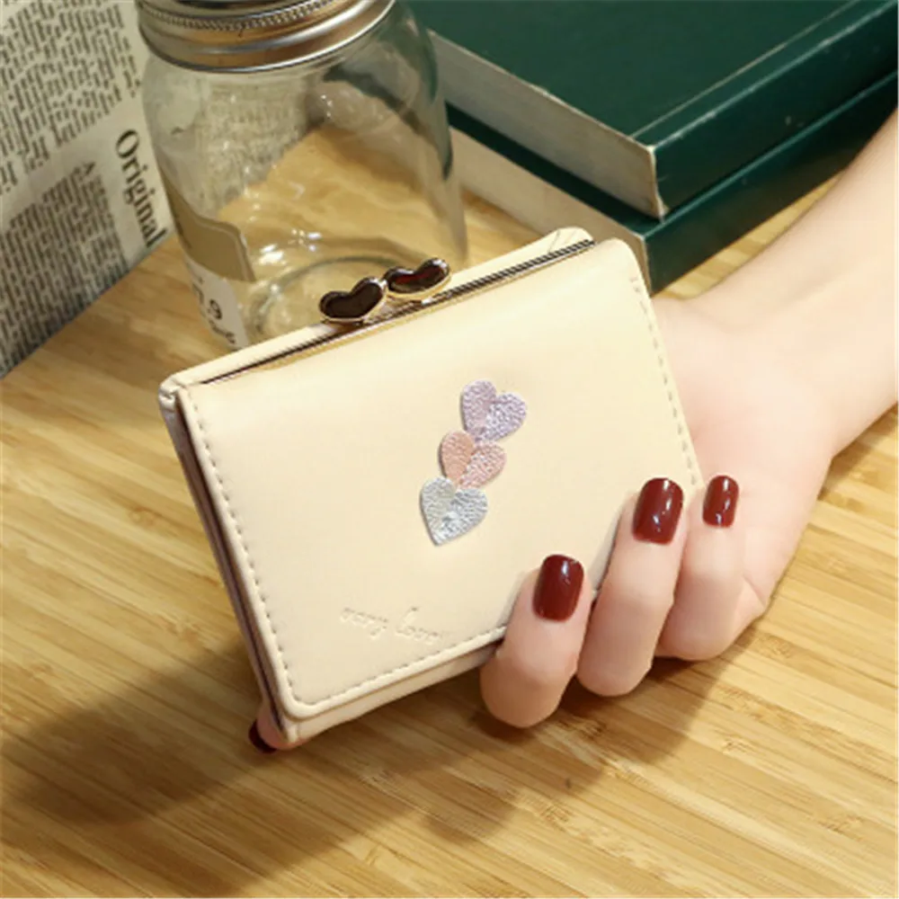 

2020 Original New Ladies Wallet Short Coin Purse Female Three Fold Fashion Three Heart With Arrow Pu Student Wallet