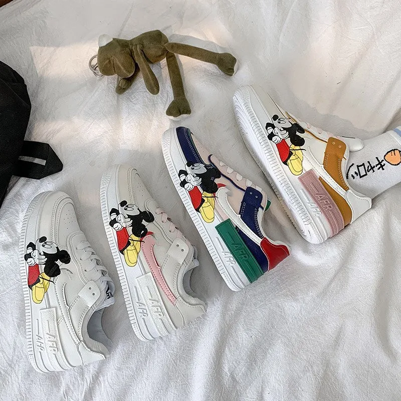 

Детские Нескользящие кроссовки с мягкой подошвой и мультипликационным принтом