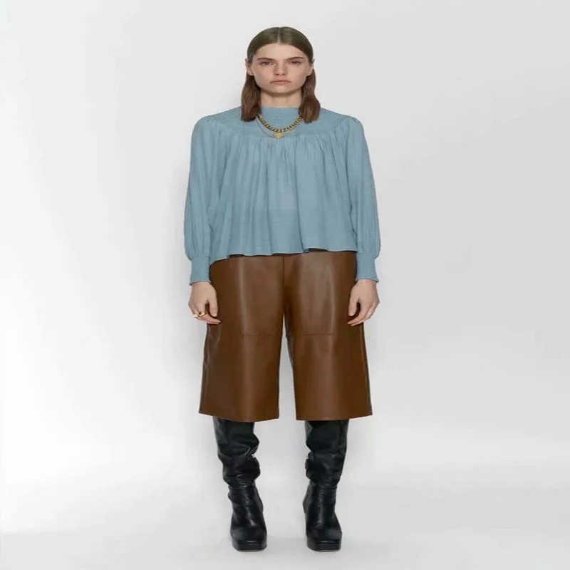 Женская короткая блузка с принтом желтого цвета v-образный вырез длинный рукав