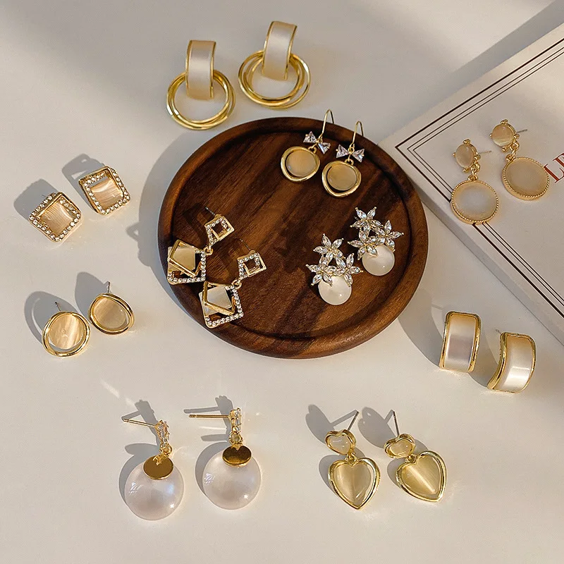 

Женские винтажные серьги-гвоздики, золотистые металлические серьги с жемчугом и опалом, подарочные украшения для вечеринок, 2021