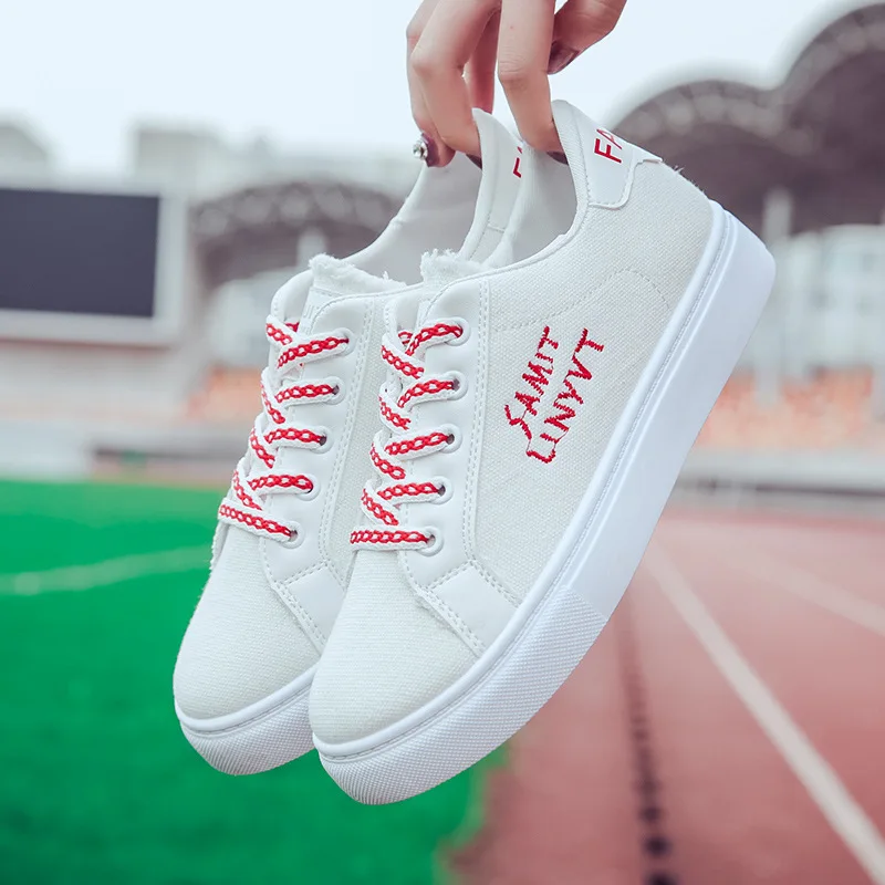 Новинка Дышащая женская парусиновая обувь на плоской подошве с рисунком Белые