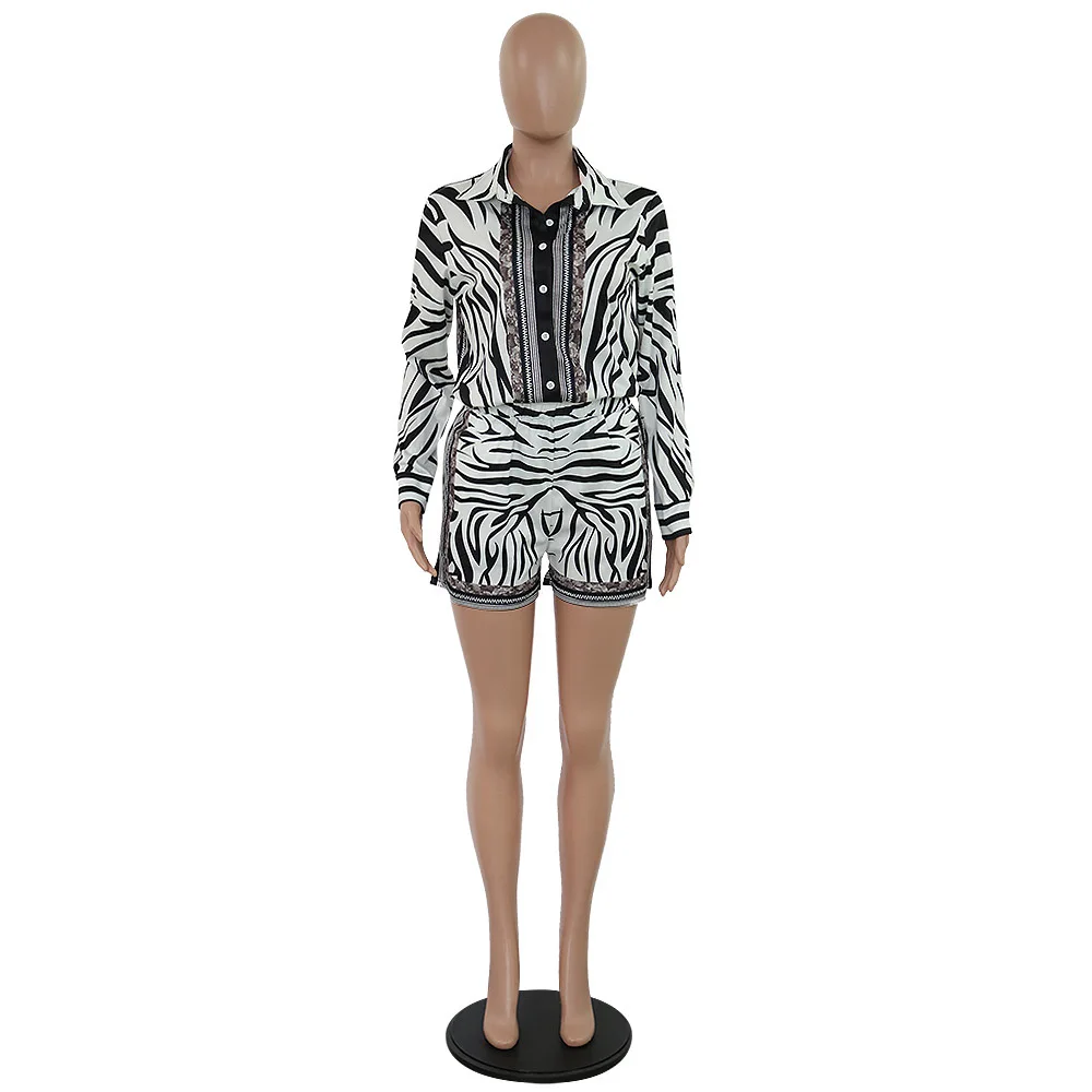 Белая черная рубашка с полосатым принтом блузка и шорты длинным рукавом верхняя