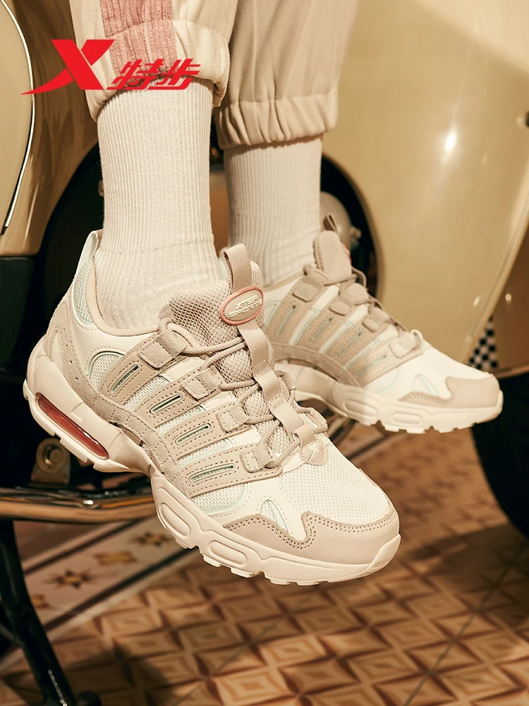 

Xtep Women's Air Cushion Walking Shoes Winter New Casual Lace-Up Shock Absorption Sports Shoes For Women 880118320090