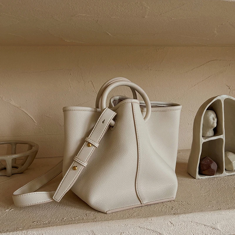 

Genuine Leather Women Tote Bags 2021 New Summer Designer High-quality Texture One-shoulder Bucket Messenger Female Handbag Bolsa