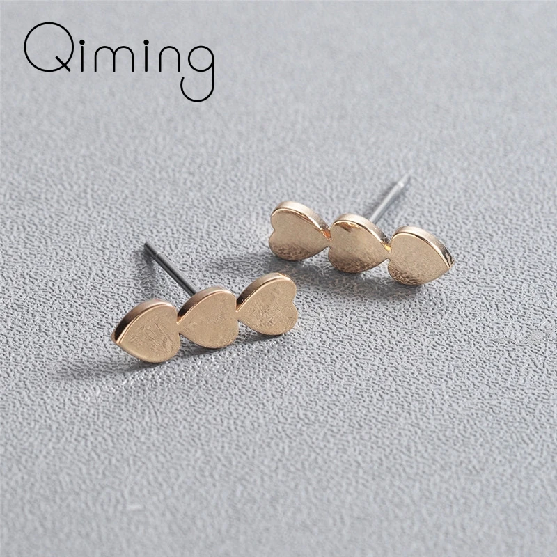 Женские простые серьги гвоздики в виде сердечек|Серьги-гвоздики| |