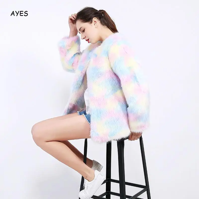 

2020 Women Winter Luxury Faux Fox Fur Coat Tie Dye Vogue Warm Thermal Fur Jackets Outers Straight Faux Fur Jacket Coats Women