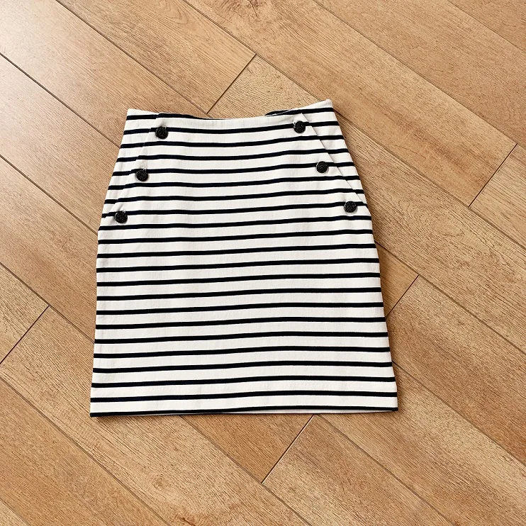 

Women Skirt 2019 Spring and Summer New Knit Striped Skirt