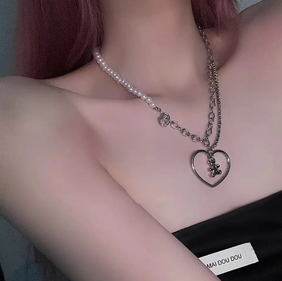 

Fashion Geometric Hollow Heart Small Bear Pendant Necklace Femme Bijoux Simple Imitation Pearl Splicing Chain Collares For Women