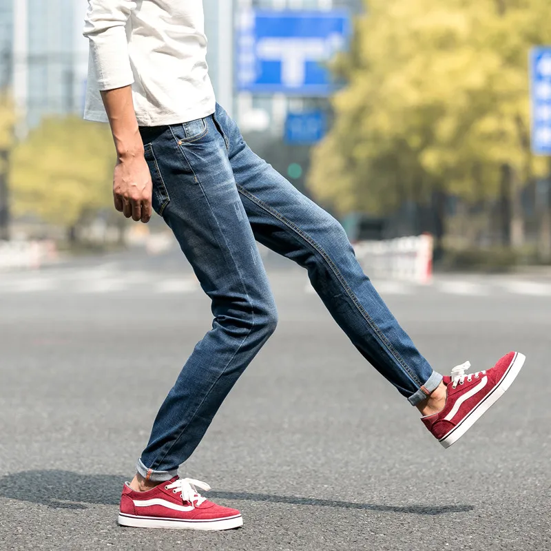 Джинсы мужские стрейчевые легкие тонкие синие джинсовые брюки модные штаны лето