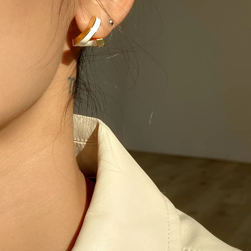 

Brass With 18K Gold Enemal Twist Stud Earrings Women Jewelry Punk Party Gown Runway Rare Korean Japan Boho Hiphop