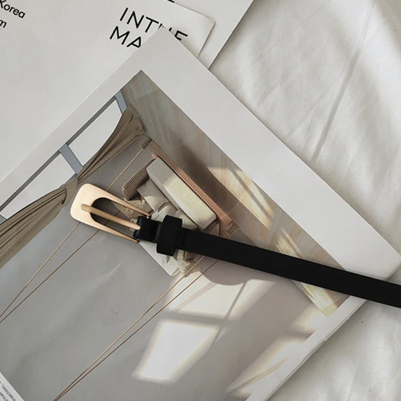 

Повседневный простой универсальный ремень с пряжкой, черный и латунный Цвет, искусственная кожа, тонкие талии для стильных девушек