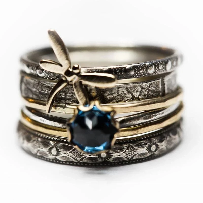 

Vintage Massive Dragonfly Rings for Women Trendy Round Crystal Woman Promise Ring Cute Animal Jewelry Party Gifts Dropshipping