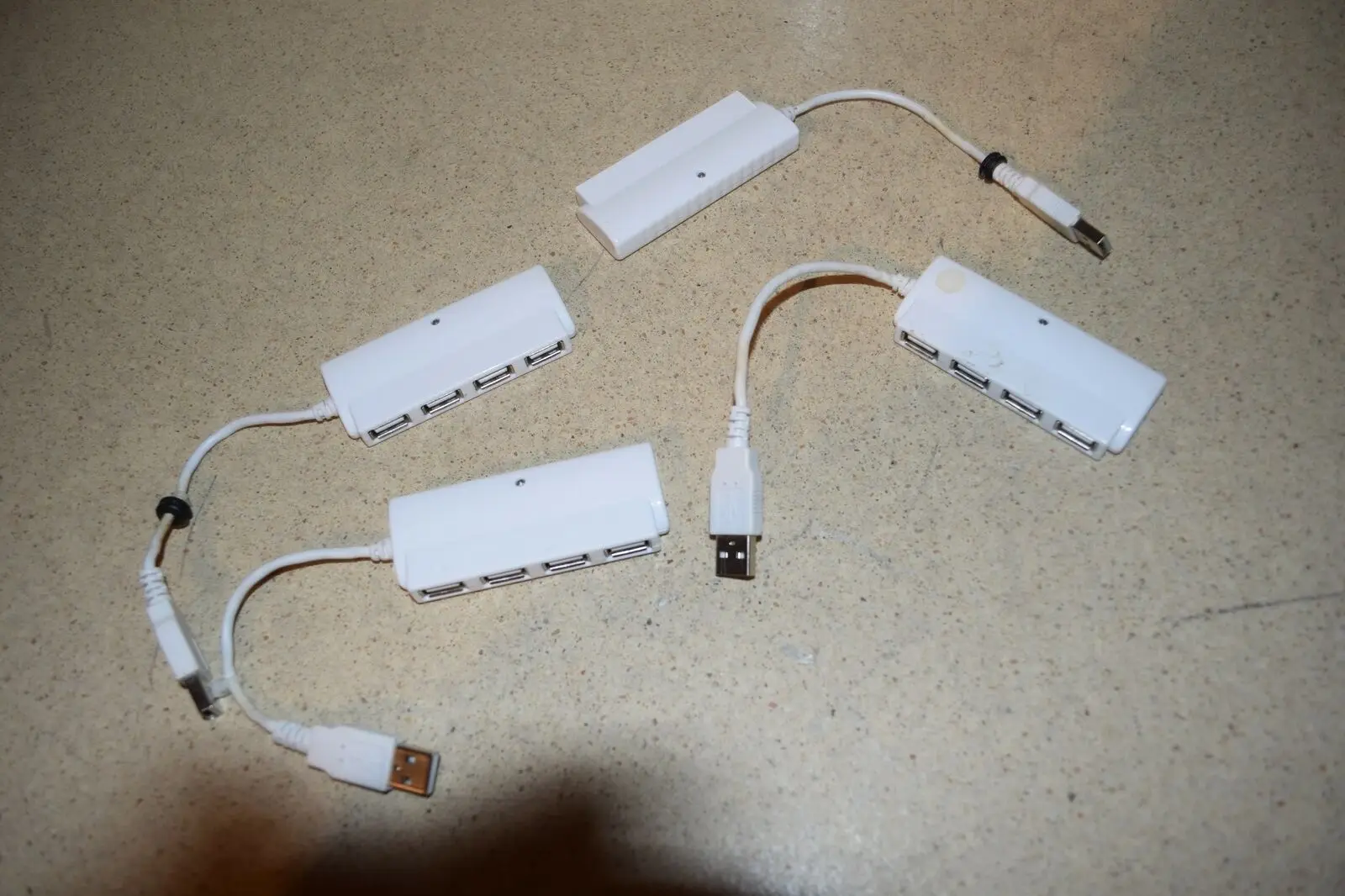 

^ AB USB 4-портовый концентратор P/N HU4246-партия из 4