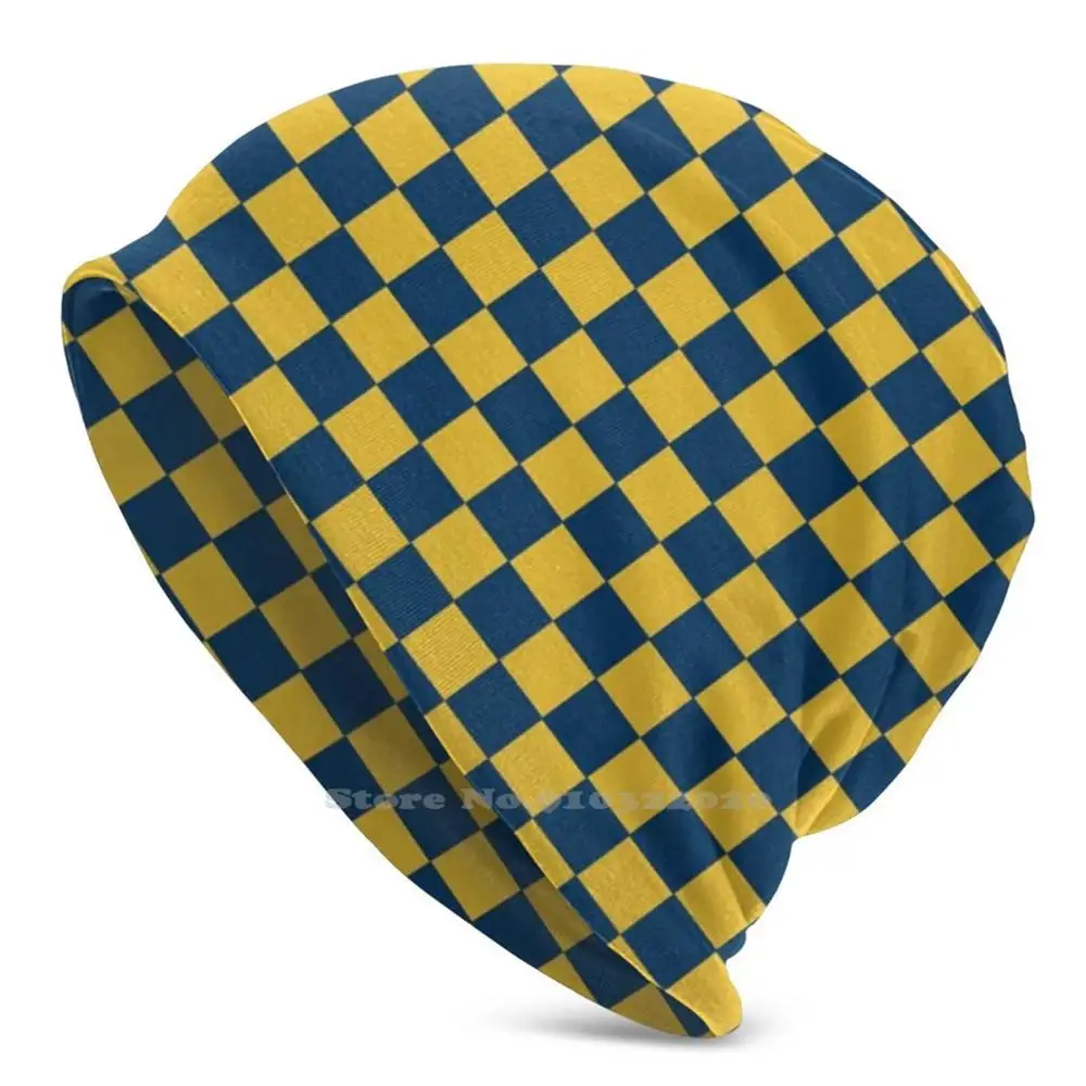

Checkered Winter Warm Knitted Cap Beanie Men College Football Umich U Of M University Of Cute Pattern Minimalist Go Blue Back