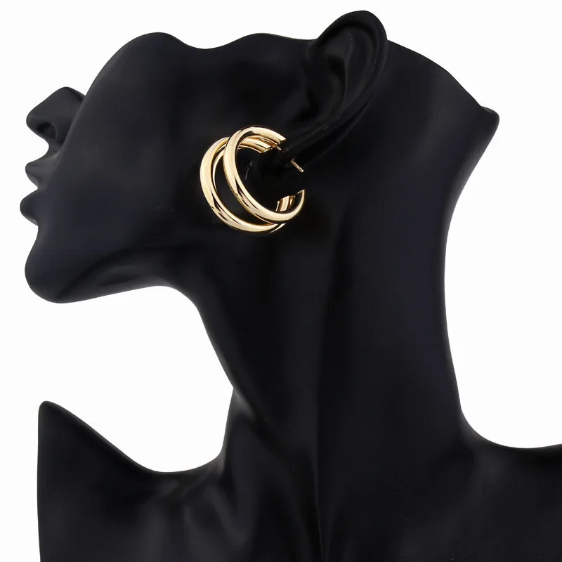 

Trendy Fashion Metal Elegant Hoop Earring Woman 2020 New Vintage Gold Color Cheap korean Statement Earrings Accessories brincos