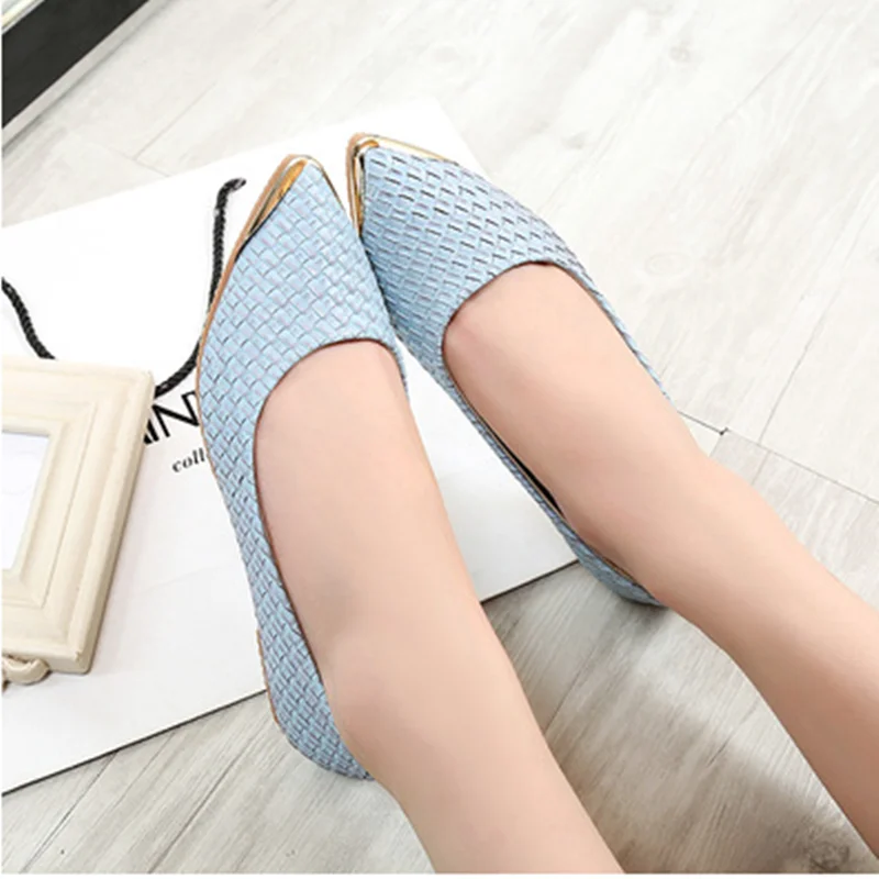 Женские блестящие туфли на плоской подошве с острым носком размера плюс г. лоферы