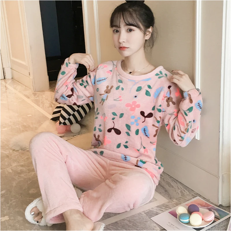 Женские пижамные комплекты 2019 осенне-зимние пижамы фланелевые Мультяшные