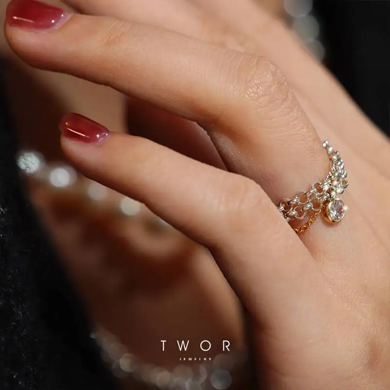 

Женское Двухслойное кольцо из серебра 925 пробы, с фианитом