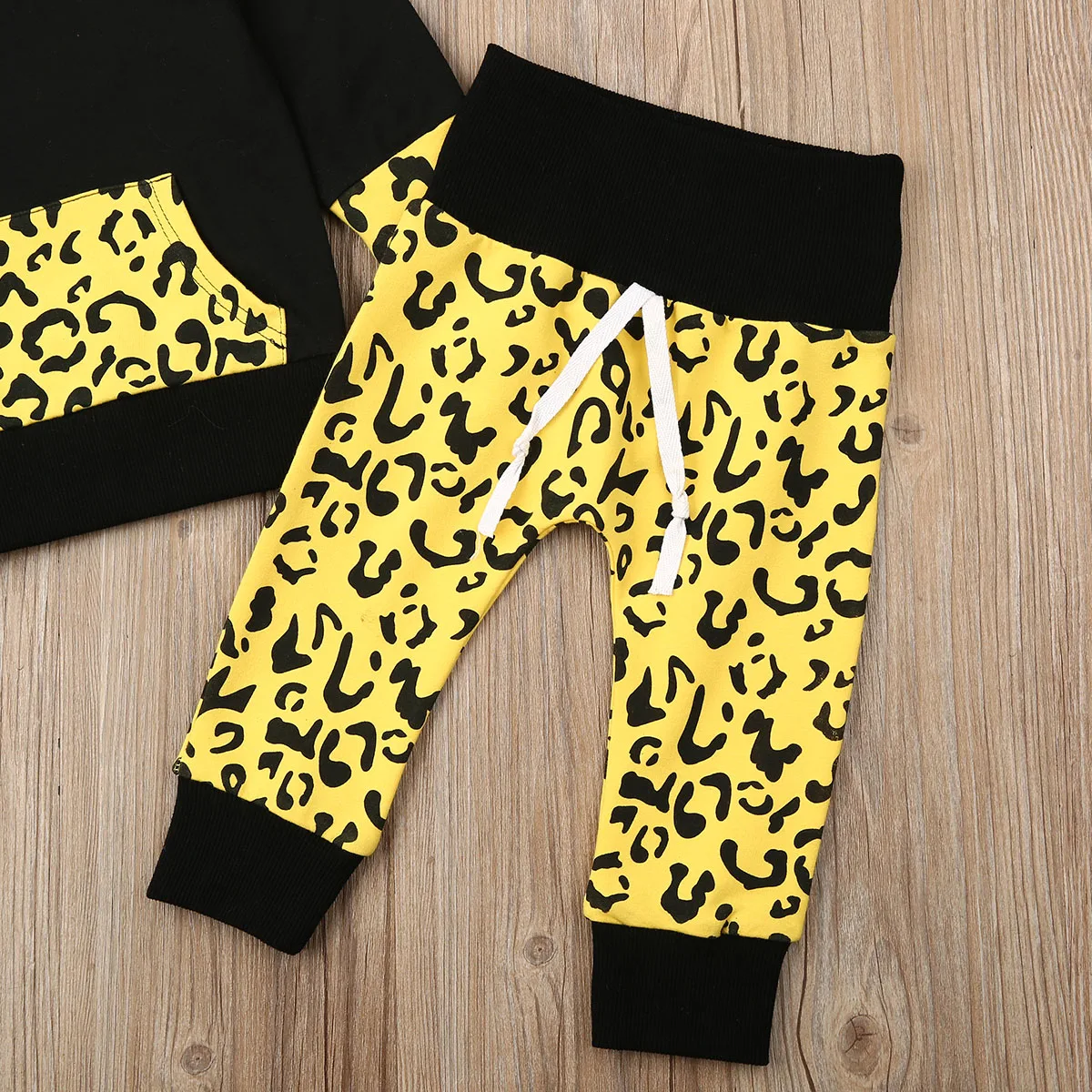 Одежда для маленьких девочек модная детская одежда мальчиков и леопардовые Топы