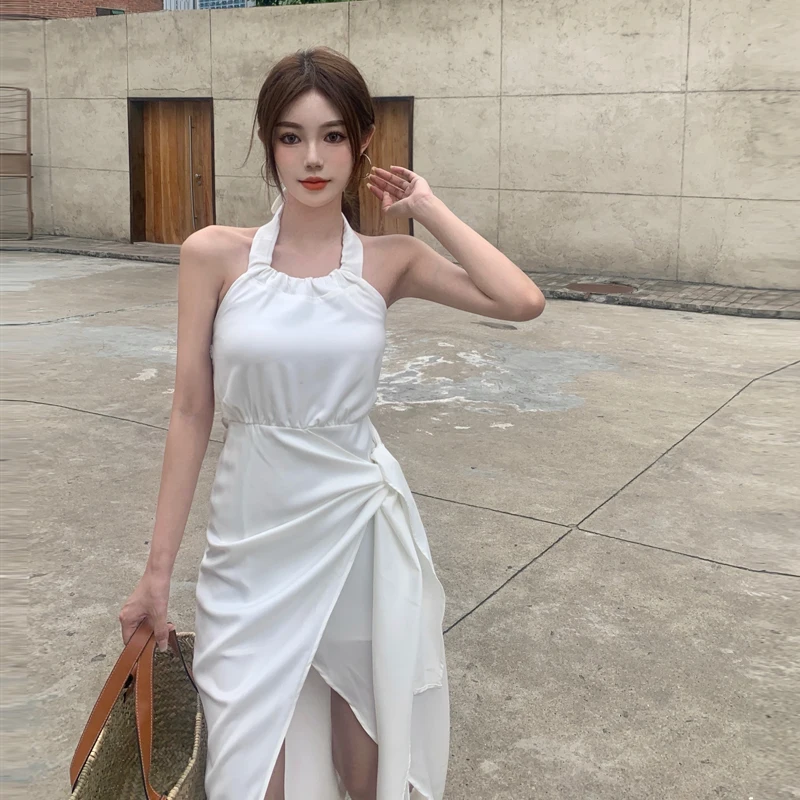 

Summer New Women Temperament Luxury Evening Dress Korean Sexy Slim Retro Backless Crease Clavicle Strapless Party Dresses 2021