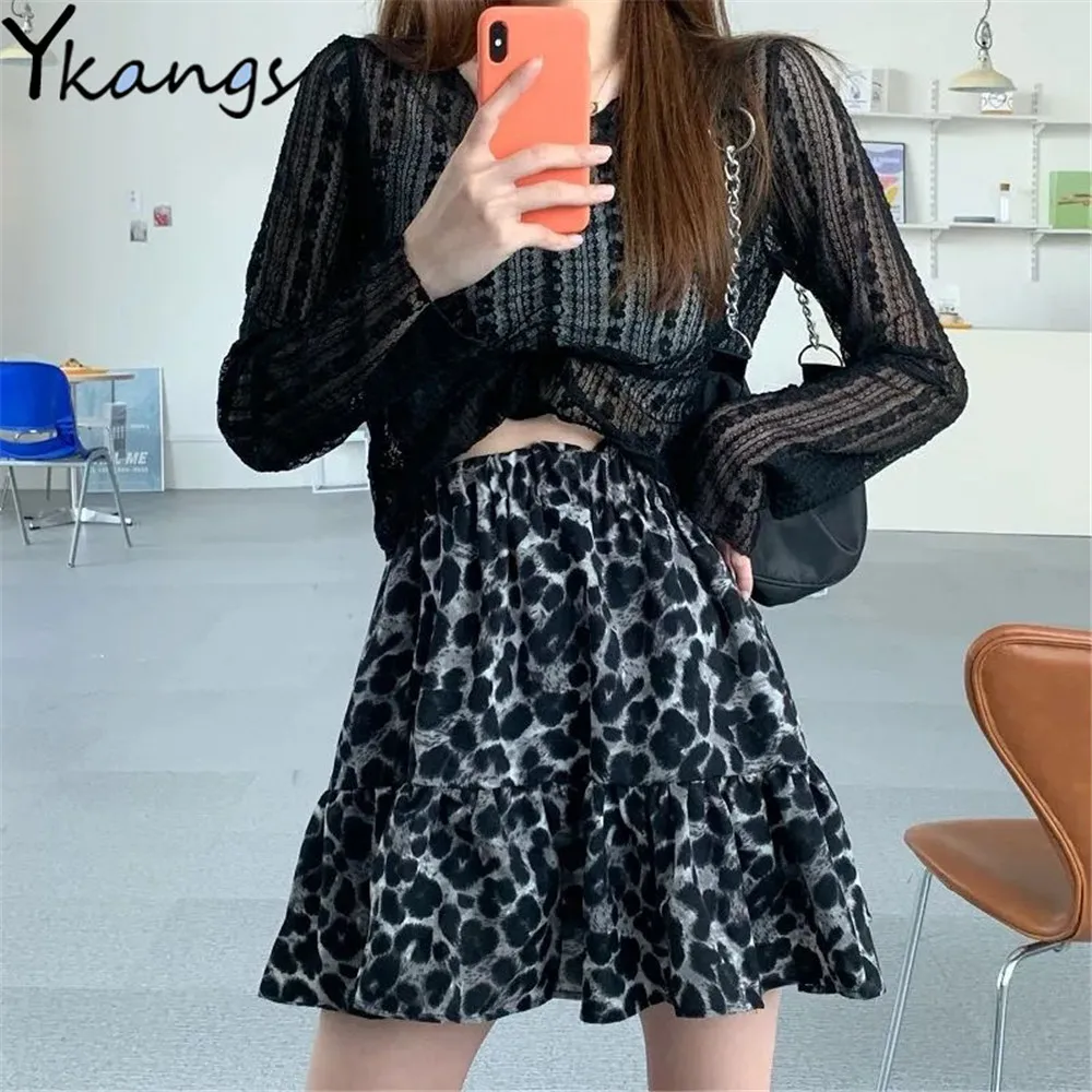 

Women Gothic Black Leopard Print Mini Skirt Vintage Elastic High Waist Party Clubwear Casual Short Soft Pleated Skirt Streetwear