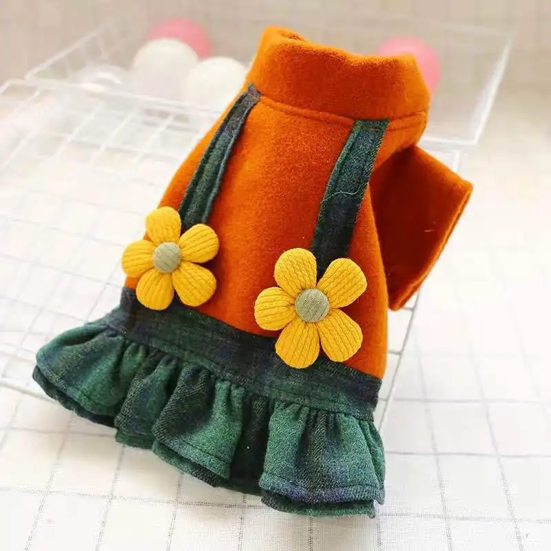 

Pet dog cat autumn and winter new teddy bichon dress caramel macchiato woolen skirt