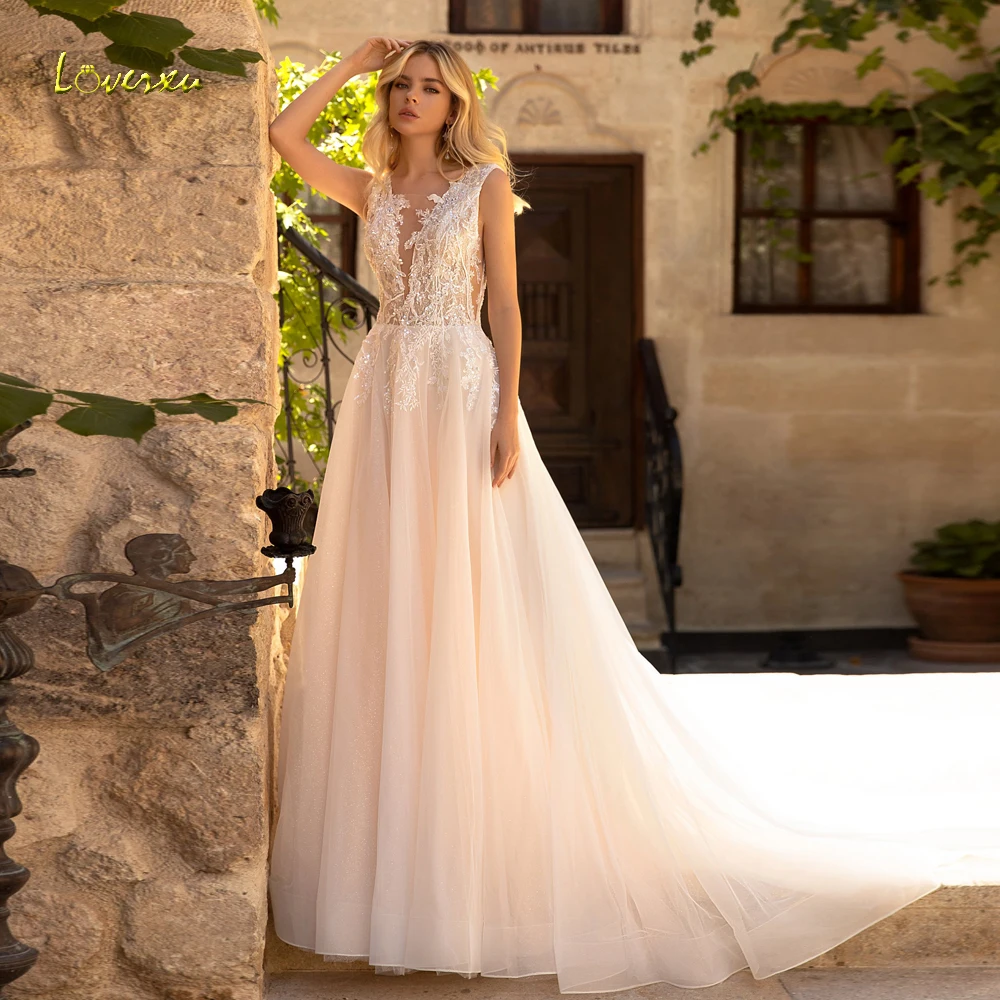 

Женское свадебное платье без рукавов Loverxu, блестящее пляжное платье-трапеция с V-образным вырезом и кружевами, модель 2023