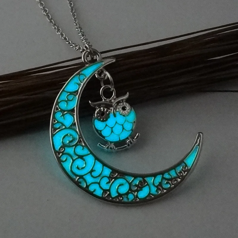 

BOTU 2021 Exquisite Hollow Moon Owl Luminous Necklace Creative Multicolor Holiday Gift Jewelry for Women