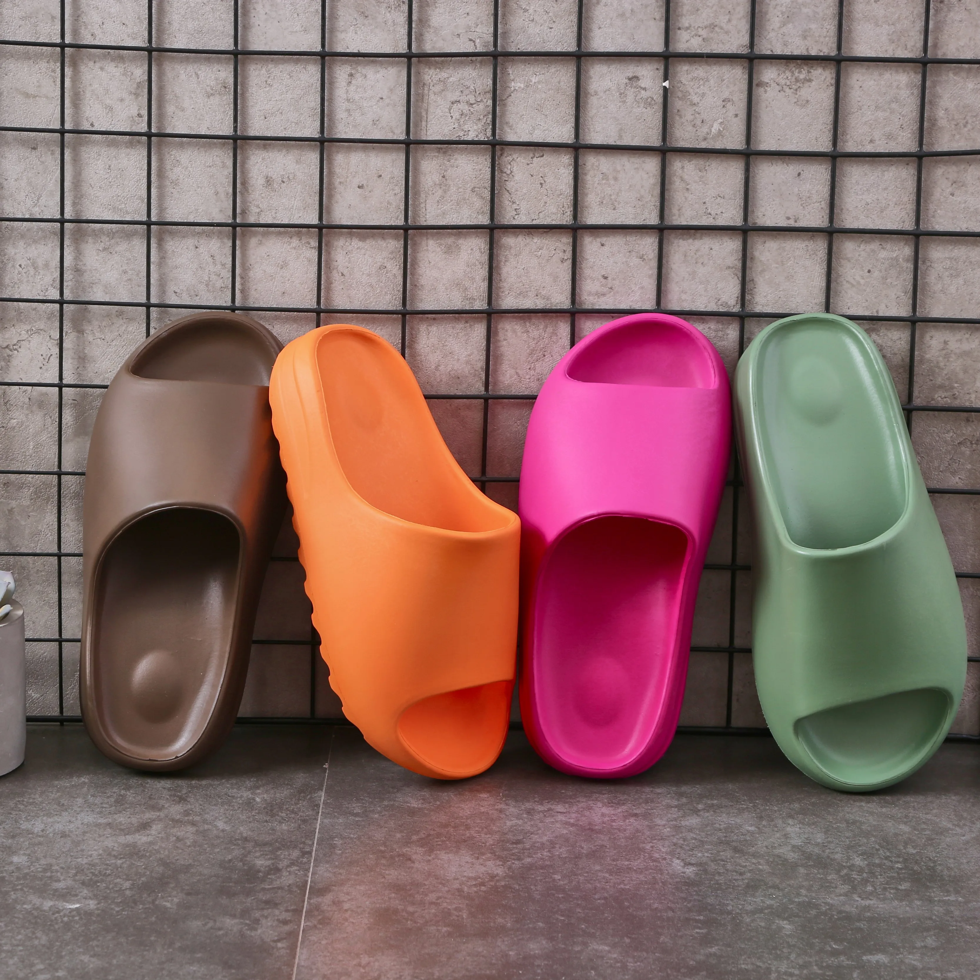 

Hot Non-slip Slides Bathroom Slippers Soft Sole Women Slides Unisex Platform House Flip Flops Indoor Outdoor Home Slippers