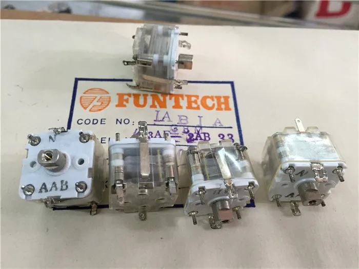 Оригинал новый 100% ПВХ пленка Диэлектрический переменный конденсатор 443AF GBM 2AB 33 9pin