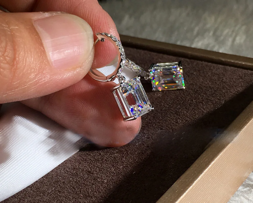 Женские прямоугольные серьги большие серебряные с цирконом и камнем милые