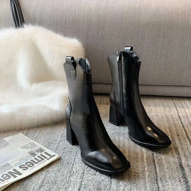 

Boots children 2020 new autumn and winter Martin boots women's British style solid side zipper middle sleeve boots thick heel