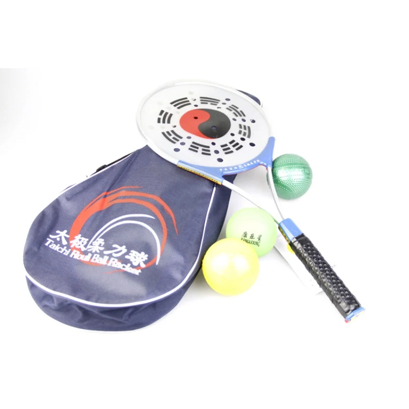 

1 Racket + 2 Balls + 1 Bag not easy to drop the ball, good toughness, good flexibility, non-burning, non-toxic,Racket Set Tools