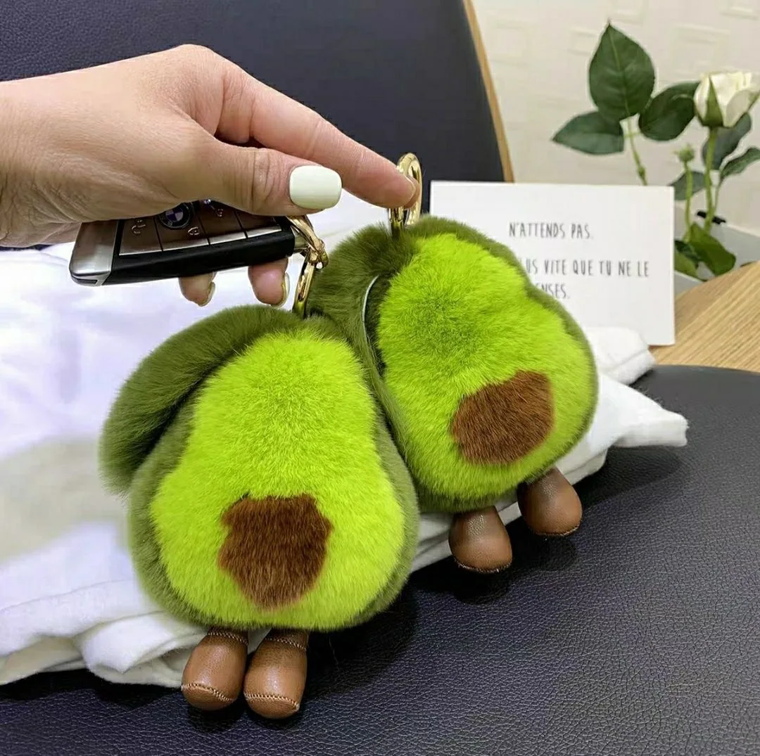 

Fluffy Cute Avocado Ornaments Rex Rabbit Fur Keychain Women Bag Pendant Fluffy Soft Fruit Doll Toy Car Key Metal Ring Girl Gift