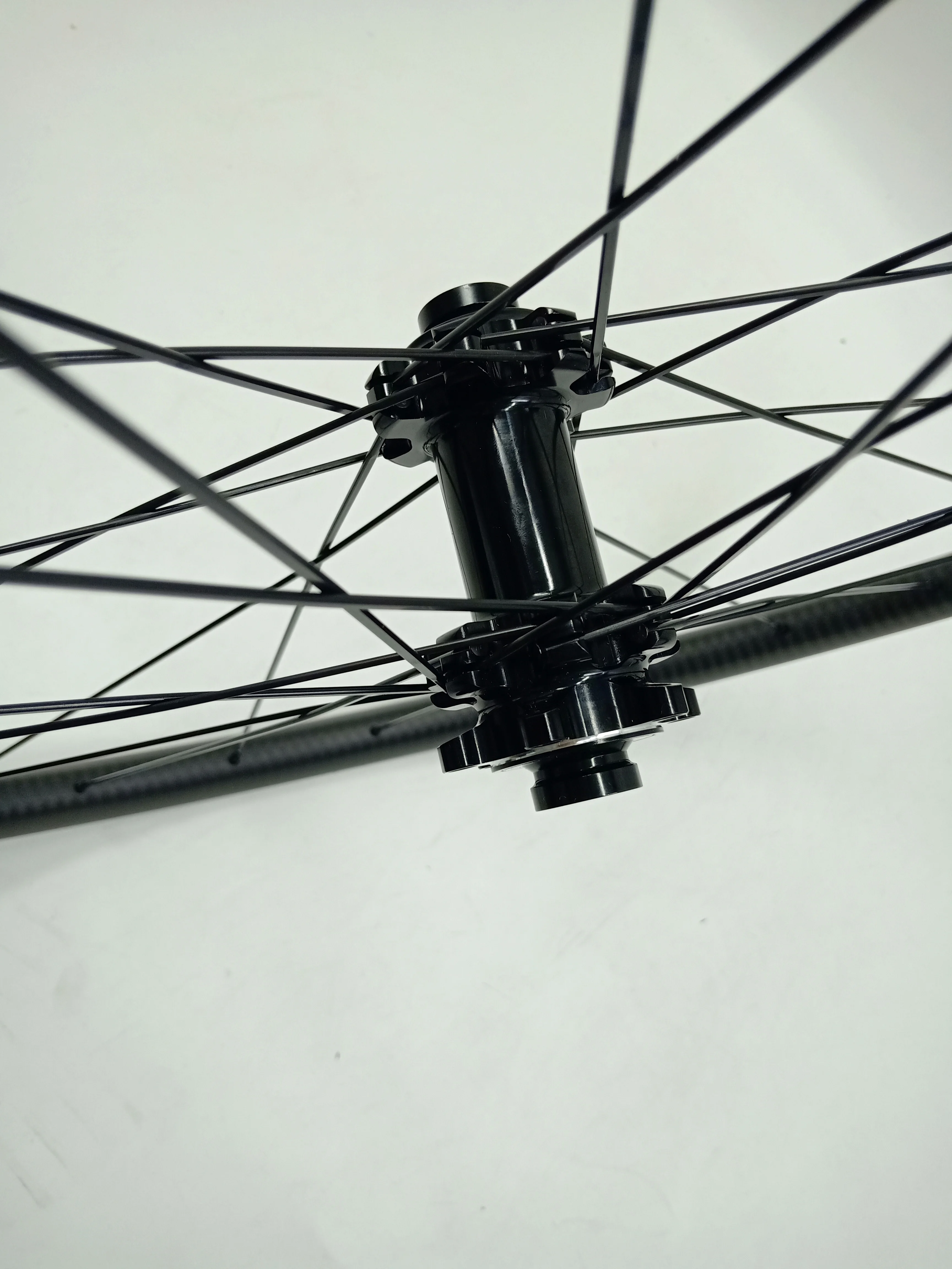 Горные колеса прямой Тяговый powerway M42 29er бескамерные карбоновые горные 29 дюймов |