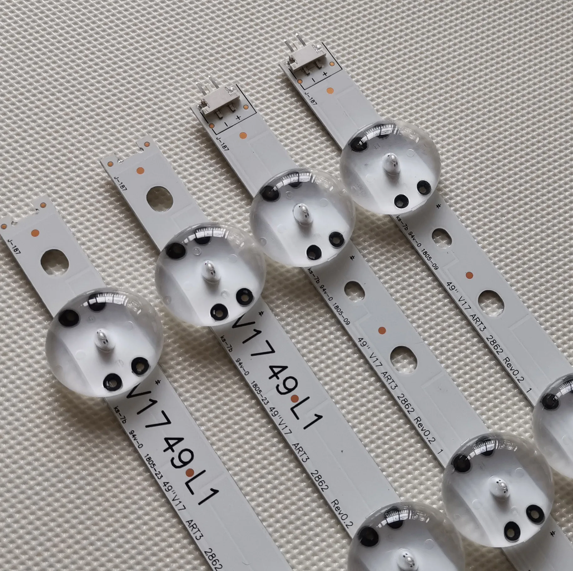 Светодиодная лента для подсветки телевизора LG 4 светодиодный 6916L-2862A 6916L-2863A V17 49 R1 +