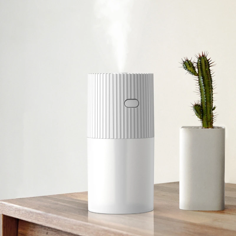 Увлажнитель воздуха автомобильный ультразвуковой со светодиодной лампой 300