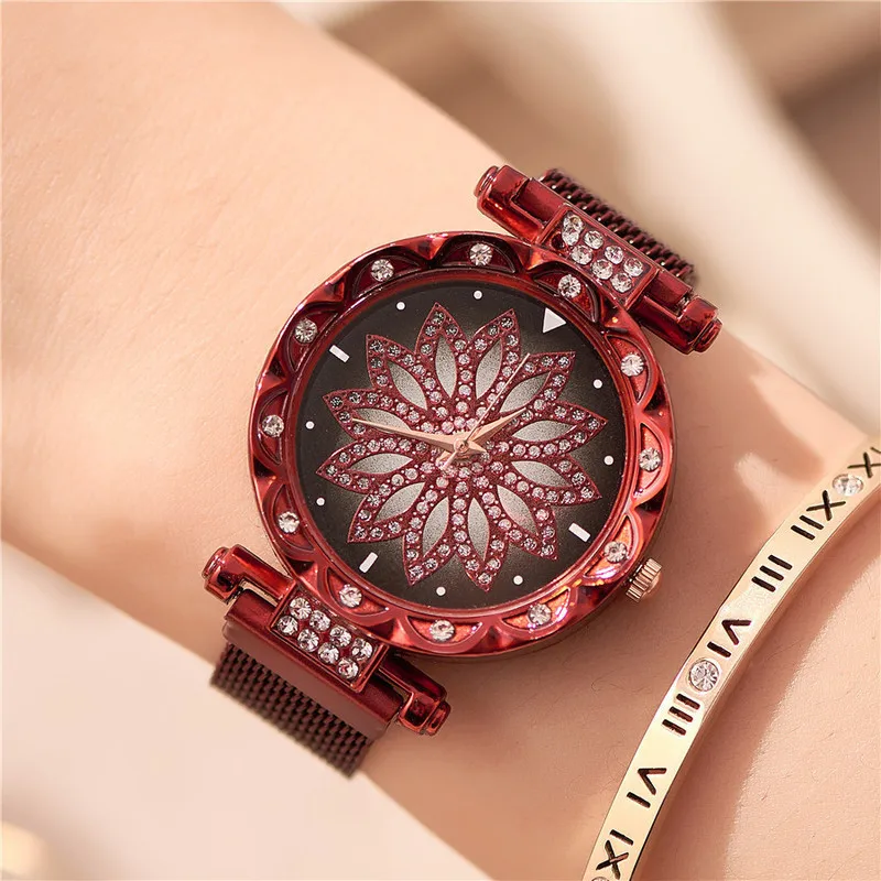 

The new hot style diamond-encrusted quartz bracelet watch starry sky female watch magnet Milanese mesh strap watch 2021