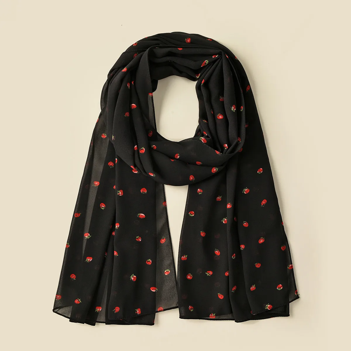 

Hart foreign trade gauze headscarf Malaysian style strawberry pattern long scarf scarf S25