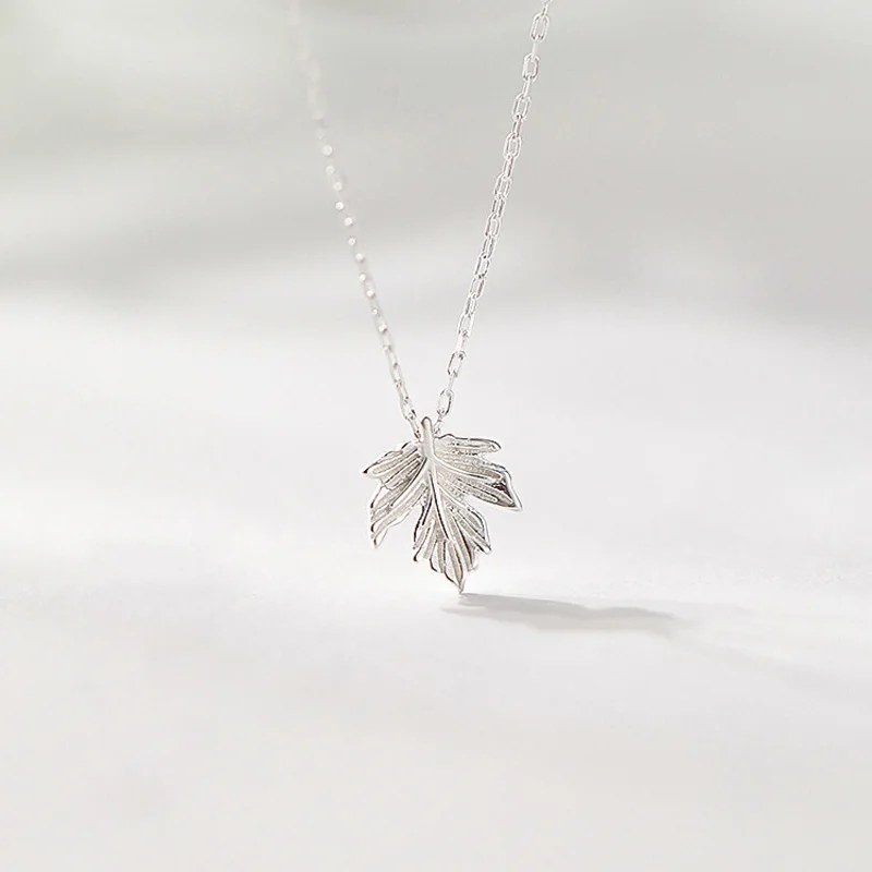 

KOFSAC Simple Maple Leaf Necklaces For Women 925 Sterling Silver Jewelry Beautiful Leaves Necklace Girlfriend Anniversary Gifts